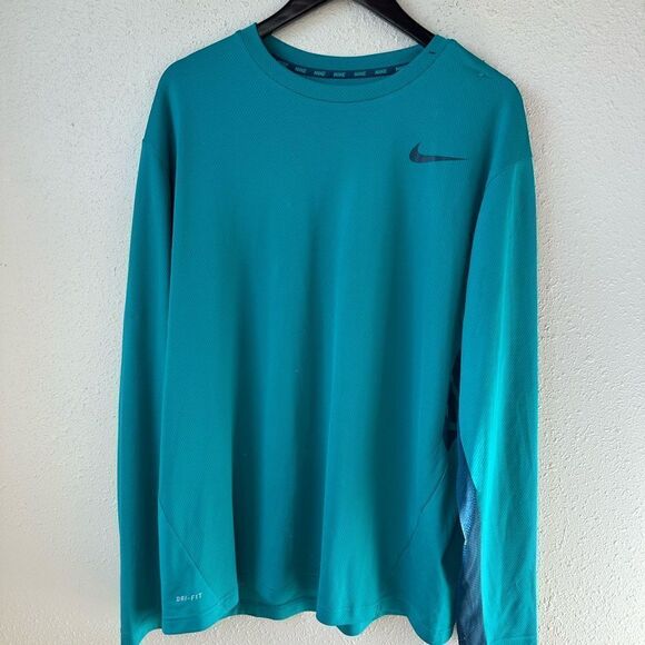 NWT Men’s Nike Dri-Fit Shirt - Picture 1 of 7